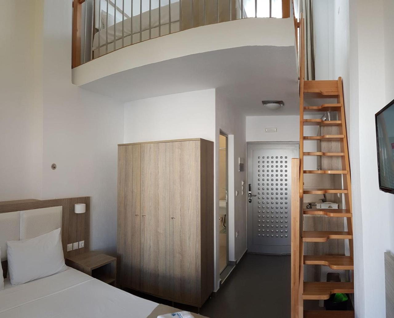Finikas Garden Beach Resort Nikiti Kültér fotó