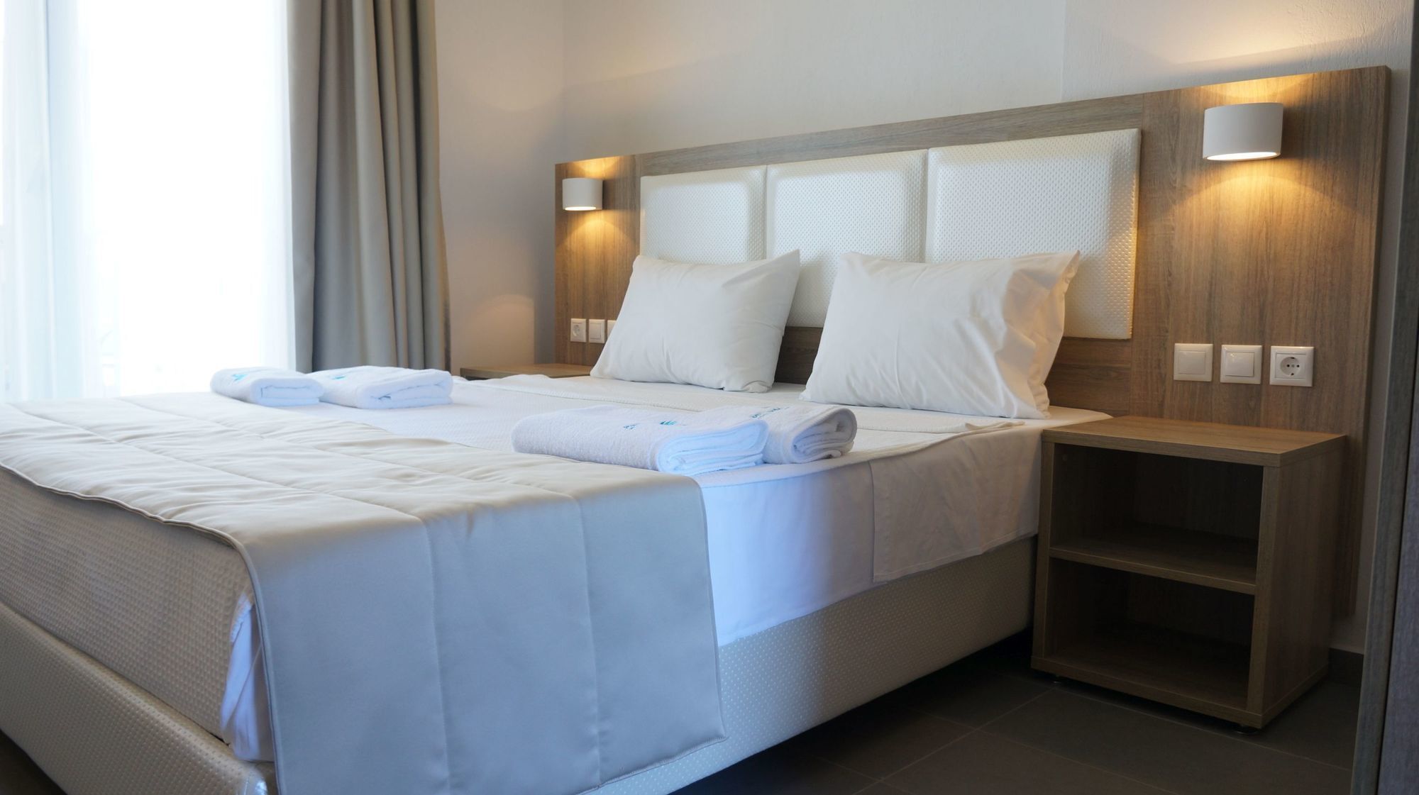 Finikas Garden Beach Resort Nikiti Kültér fotó