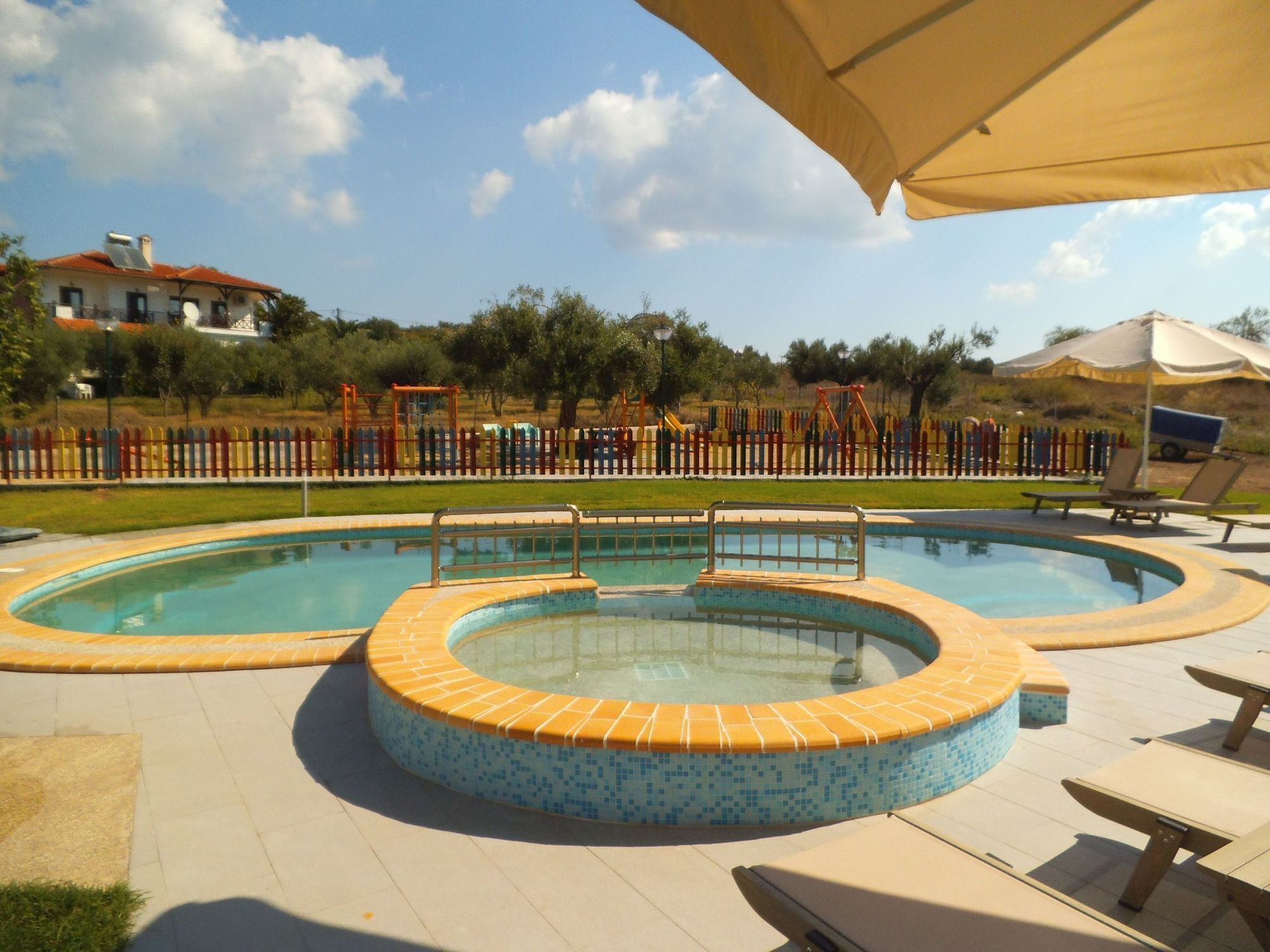 Finikas Garden Beach Resort Nikiti Kültér fotó